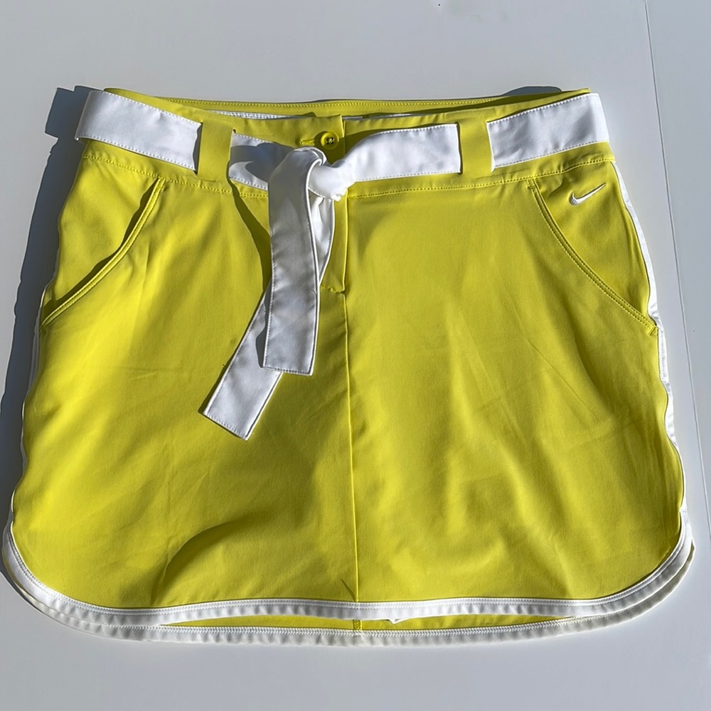 Nike| Golf | Tour Performance Women Skort| Size 8 Medium